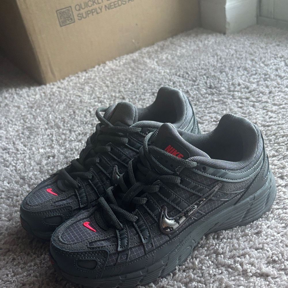 Nike P-60000